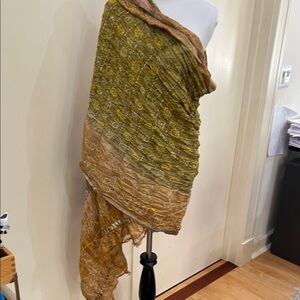 Boho Crinkled Shawl Scarf in Olive Green and Tan